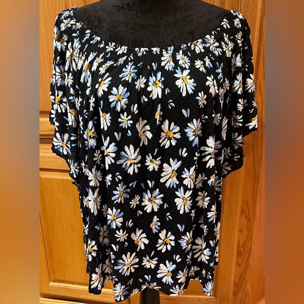 American Rag Daisy Print Off-the-Shoulder Smocked Peasant Rayon Blouse Size 1X